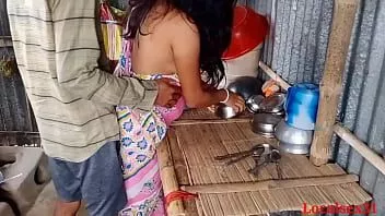Oynat Koca arkadaşıyla Hint boudi mutfak seks (localsex31 tarafından resmi video)