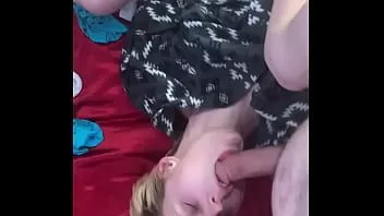 play Lyndee обожает хуй и сквиртует с Hitachi