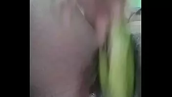 Putar Seks gila dengan pisang itu menyenangkan