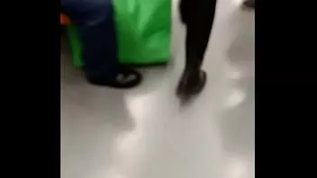 Oynat Meksika cdmx metrosunu ellemeye çalışıyorum ama o ona dokunmak istedi