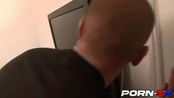 Redare Pawg britanic Charlene Summers îi cere tipului de cablu să-și tragă păsărica