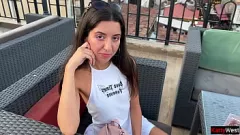 play Camarera adolescente sexy invitada a casa: mamada pov, estilo perrito y orgasmo con semen