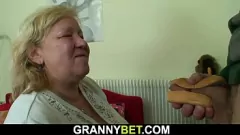 play Madura Loira Granny's Pick-Up Pussy Pounding