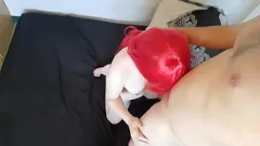 Jouer Pipe POV avec un adolescent rousse maigre