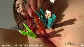 Play Kinky teen jillin and playing with pleasure mixed with pain