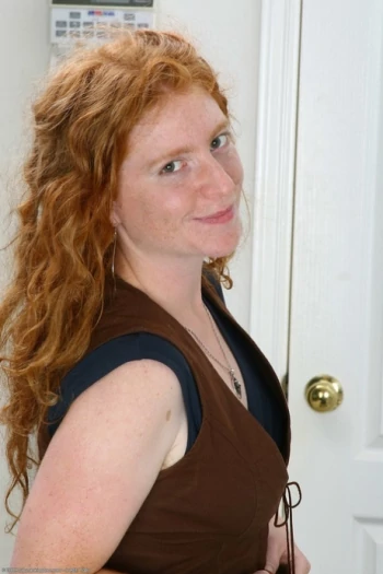 Actrita Rousse