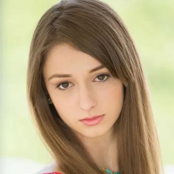 Pornstar Willow Hayes